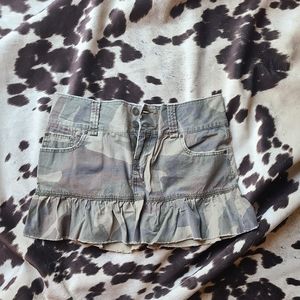 Abercrombie camo mini skirt